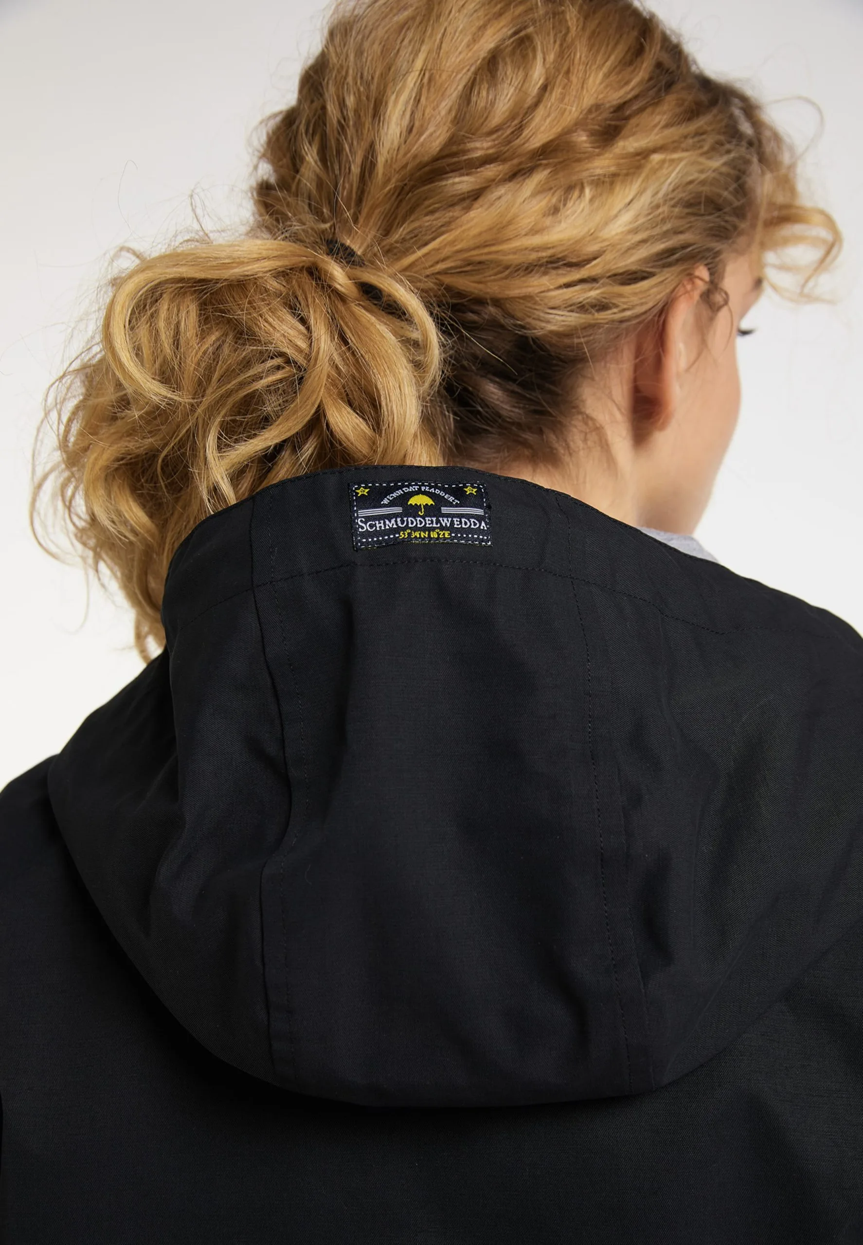 Schmuddelwedda Regenmantels Tussenmantel Dames Zwart 7 Schmuddelwedda Regenmantels Tussenmantel Dames Zwart - Afbeelding 5